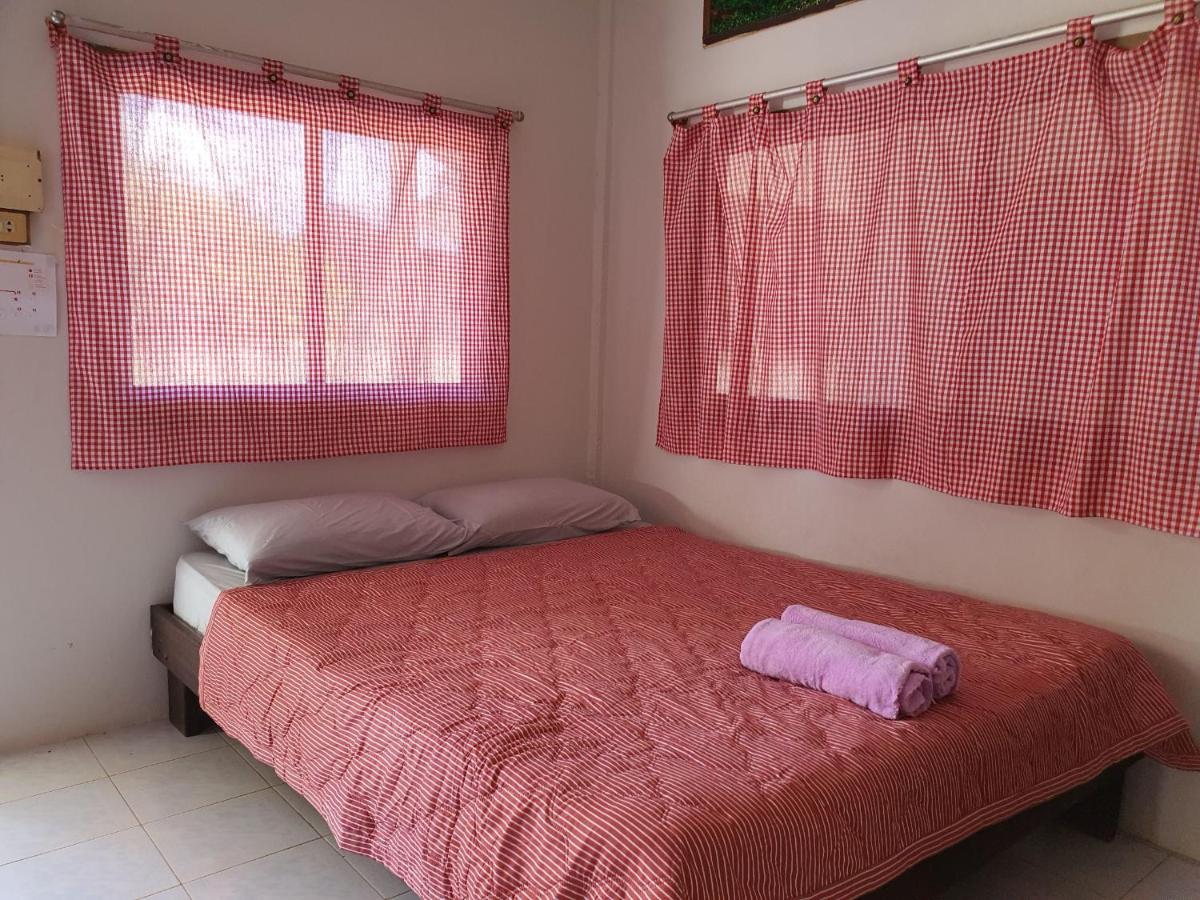 Pineapple Resort Ban Huai Thalaeng Phan Exterior photo